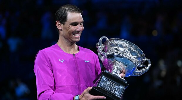 Australian Open, il trionfo di Nadal: è il suo 21esimo Slam. Le lacrime di Rafa: «Un mese fa pensavo di smettere»