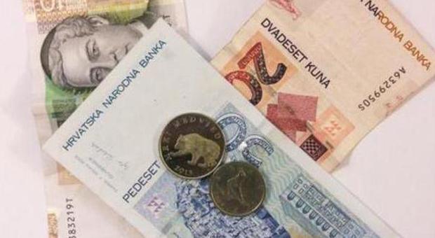 La Croazia cancella il debito dei suoi cittadini e rifiuta l'euro. "Manovra senza precedenti"