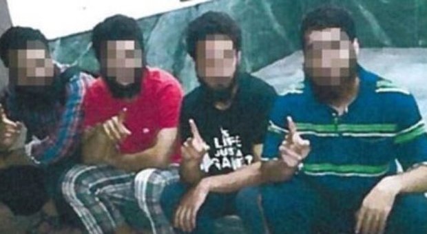 Allarme a Ginevra, caccia a 6 ragazzi: legami alle stragi di Parigi