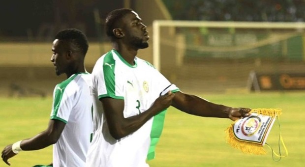 Koulibaly, prima vittoria da capitano: «Che onore la fascia del Senegal»