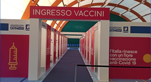 Vaccini, nuovo hub a Francolise: Asl ed Esercito binomio vincente