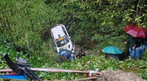 https://statics.cedscdn.it/photos/MED/20/57/8382057_28132201_incidente_rally.jpg