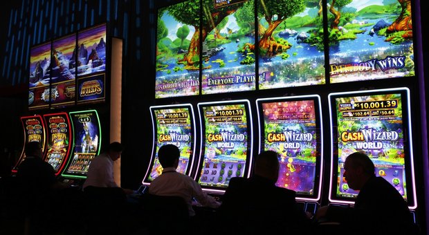 Gli esercenti: "Meno tasse a chi rinuncia alle slot machine"