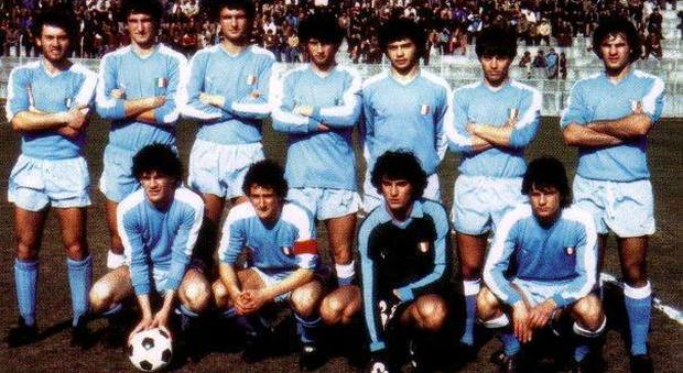 Ferlaino, Corso e Sormani con gli ex azzurrini che vinsero lo scudetto Primavera