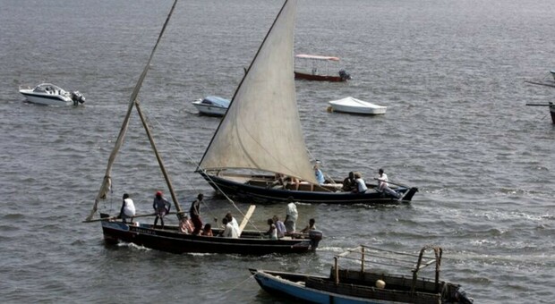 Kenya, barca si ribalta: almeno 6 turisti italiani dispersi