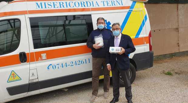 Campioni di solidarietà, l'Asd San Giovanni Bosco regala altre 400 mascherine alla Misericordia di Terni