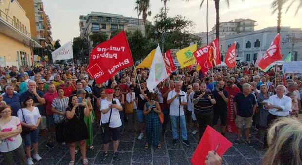 La manifestazione per il no al deposito di gnl Edison a Costa Morena Est