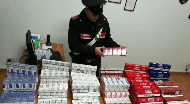 Acerra, a casa della sorella del boss 1.100 pacchetti di sigarette di contrabbando