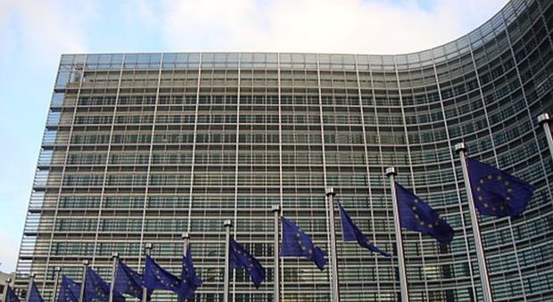 Guerra dei dazi, la Commissione UE scende in campo
