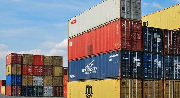 Istat, a giugno si consolida ripresa del commercio estero