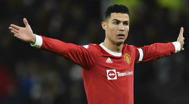 Il Manchester Utd mette Ronaldo fuori rosa dopo la 'fuga' col Tottenham. L'annuncio ufficiale del club