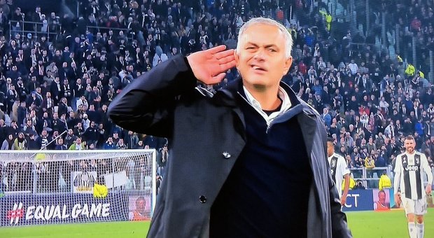 Champions, Mourinho provoca tifosi della Juve a Torino, poi si scusa Video