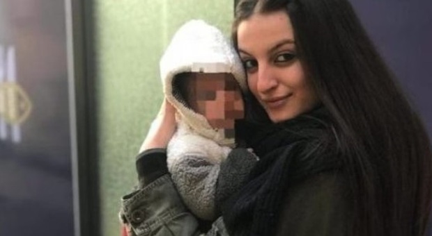 Giovanna Cristiani, chi era la 26enne morta in un frontale con un'ambulanza a Bologna: la donna lascia un figlio di 3 anni, già orfano di padre