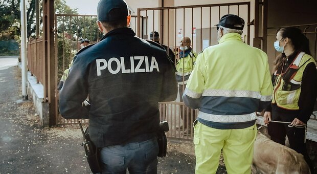 Mamma uccide le due figlie di 11 e 3 anni in casa famiglia a Verona
