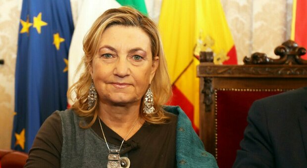 Napoli, Fico ricorda l'ex assessore Francesca Menna: «Era una combattente»