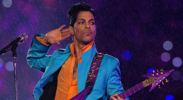 Prince, la verità sulla morte: "Ucciso da una overdose da oppiacei"