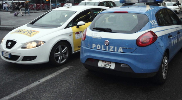 Roma, pagano la corsa poi aggrediscono il tassista rapinandolo. Polizia ferma il branco. Quattro sono minorenni