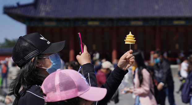 Cina, misure anti-Covid per cultura e turismo: diminuiti numero di visitatori, prenotazioni e tempi di visita