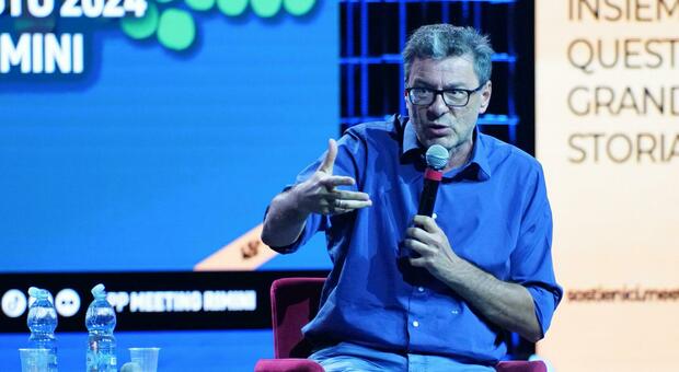 immagine Giorgetti: «Progetti Pnrr evocano pianificazione sovietica. Nuovo Patto stabilità costringe a fare valutazioni di breve respiro»