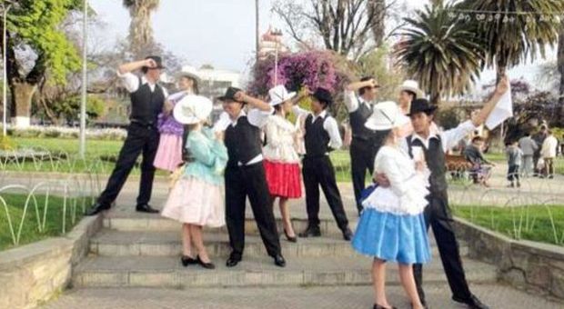 Il Ballet Folklórico de Cochabamba in azione