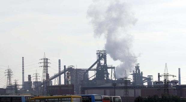 Ilva, ArcelorMittal e govero trattano: l'azienda apre al confronto
