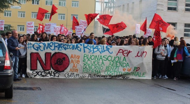 Benevento, studenti in piazza per il futuro
