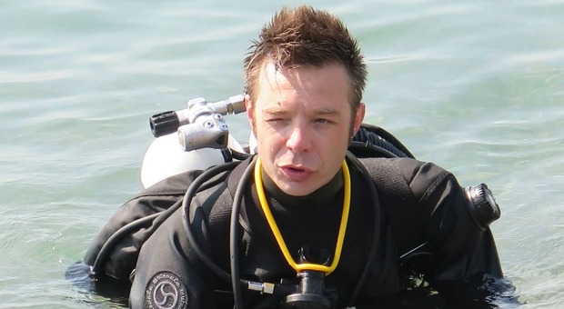 Andrea Drigo morto in Croazia: «Lo abbiamo trovato nel fondale privo di boccaglio». Disposta l'autopsia