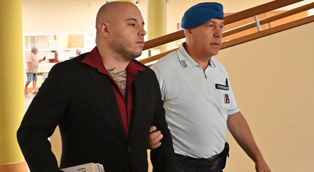 Micael Alessandrini entra in Tribunale