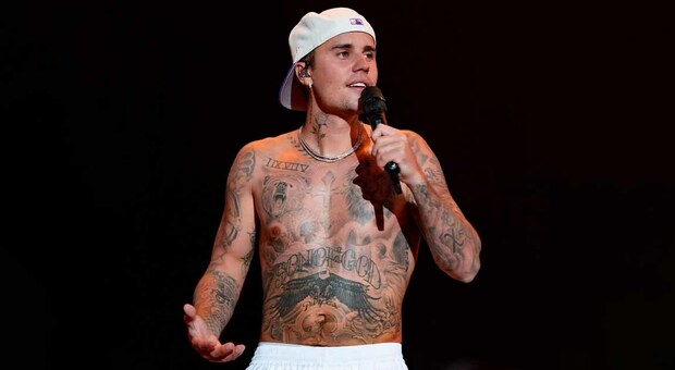 Justin Bieber si è perso, cosa è successo alla popstar canadese e come sta oggi? I video preoccupanti, l'assenza dalla musica