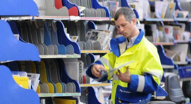 Poste, candidature per assunzione portalettere entro 17 aprile: basta il diploma per candidarsi. A Nordest oltre dieci sedi di lavoro