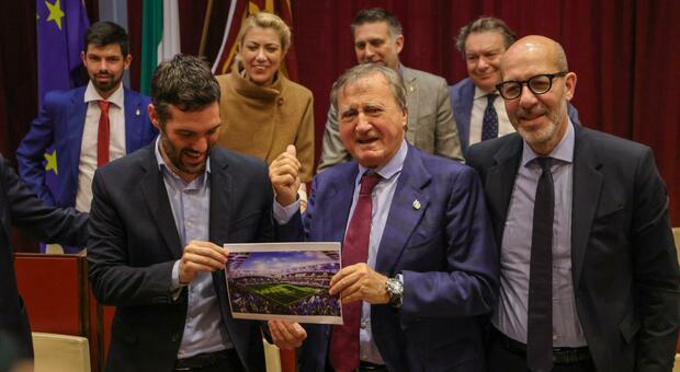 «Lo stadio costa troppo? Vendo le case popolari». Contromossa di Brugnaro alle critiche delle opposizioni per i 320 milioni spesi