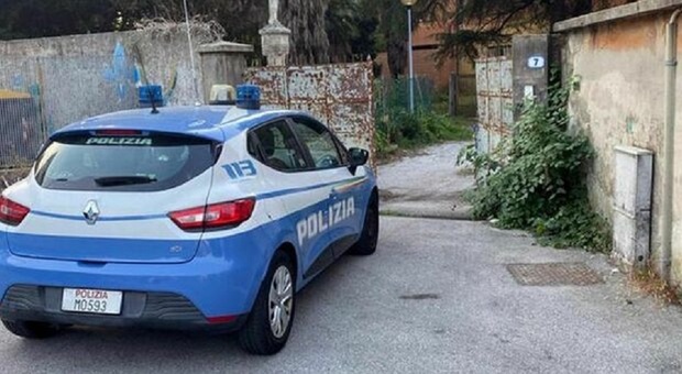 Marito e moglie trovati mummificati, salta fuori il testamento: «Tutti i loro beni andranno al Wwf». I parenti: «Isolati per scelta, non erano abbandonati»