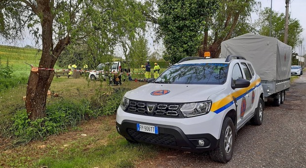 Maltempo, arriva la piena del Po: ponti di barche «aperti». Divieto d'accesso nelle golene e di transito lungo le strade arginali
