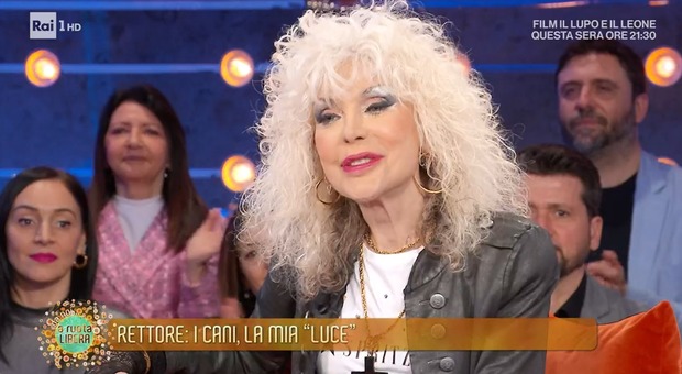 Donatella Rettore: «Collins è la mia luce. A volte la salvezza arriva su quattro zampe, senza clamore ma con infinito amore»