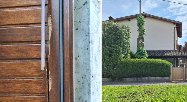 Picchiato in casa dai ladri, migliora il 36enne aggredito da 3 malviventi. Mamma Patrizia: «Un dolore vedere mio figlio ridotto così»
