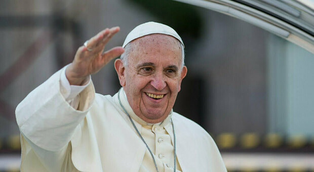 https://statics.cedscdn.it/photos/MED/2025/05/02/8811199_02162846_8689732_02120808_papa_francesco_2_.jpg