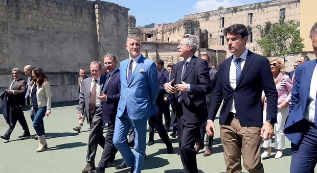 https://statics.cedscdn.it/photos/MED/2025/05/02/8811484_poster.jpg