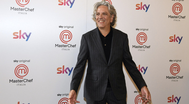https://statics.cedscdn.it/photos/MED/2025/05/03/8813276_03180046_giorgio_locatelli.jpg