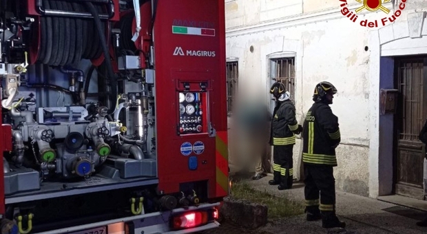 https://statics.cedscdn.it/photos/MED/2025/05/04/8814642_04081521_incendio_centro_accoglienza_6_persone_evacuate_pontebba.jpg