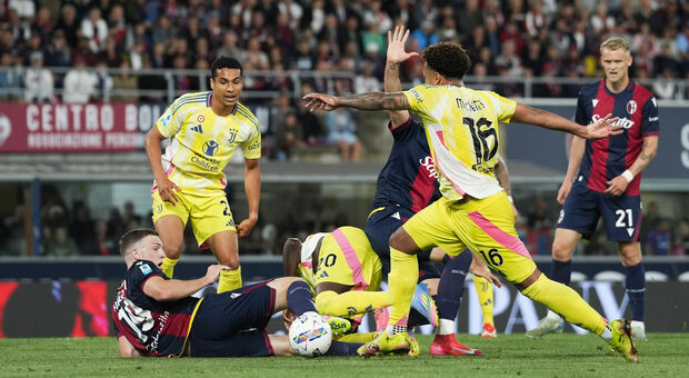 https://statics.cedscdn.it/photos/MED/2025/05/04/8815220_04224642_bologna_juve.jpg