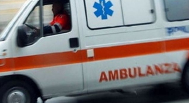 https://statics.cedscdn.it/photos/MED/2025/05/05/8816391_05103145_ragazza_volo_terzo_piano_taurano_oggi_5_5_2025.jpg