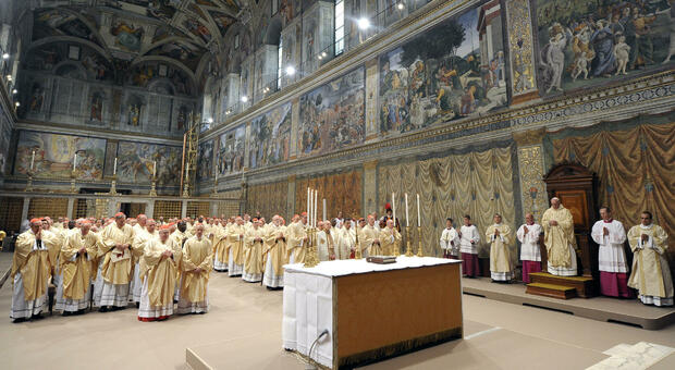 https://statics.cedscdn.it/photos/MED/2025/05/05/8816836_05175043_cappella_sistina_2_.jpg