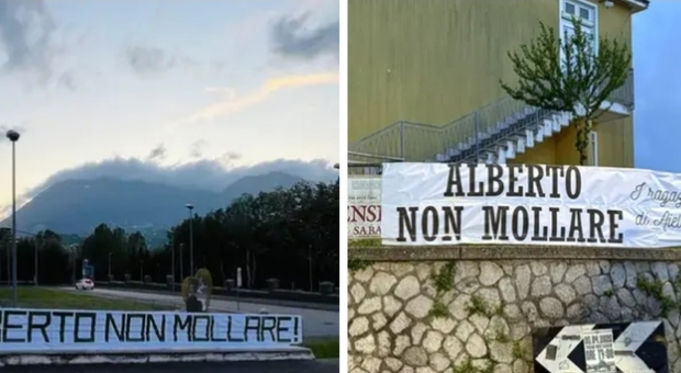 Gli striscioni per il 25enne di Aiello del Sabato