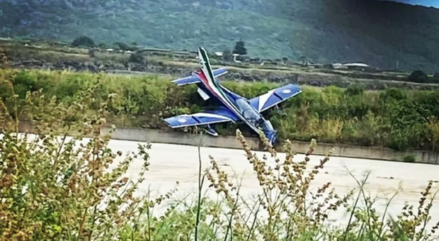 https://statics.cedscdn.it/photos/MED/2025/05/06/8818981_06172716_frecce_tricolore.jpg