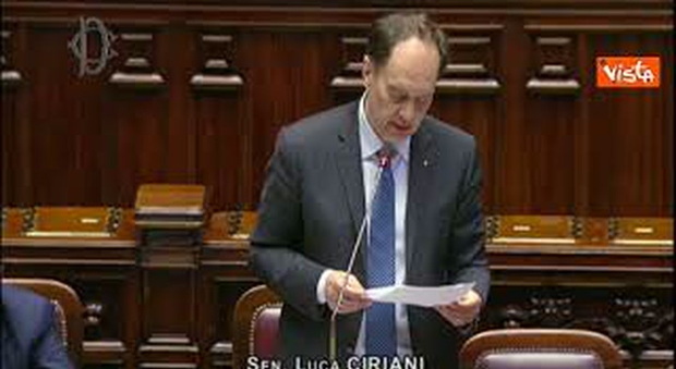 https://statics.cedscdn.it/photos/MED/2025/05/07/8821699_poster.jpg
