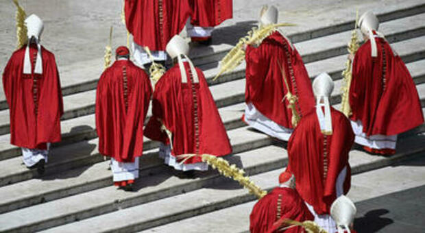 https://statics.cedscdn.it/photos/MED/2025/05/08/8823043_08084210_papa_nuovo_nome_come_si_sceglie_piu_usato_da_precedenti_santo_padre_ultime_notizie_oggi_8_5_2025.jpg