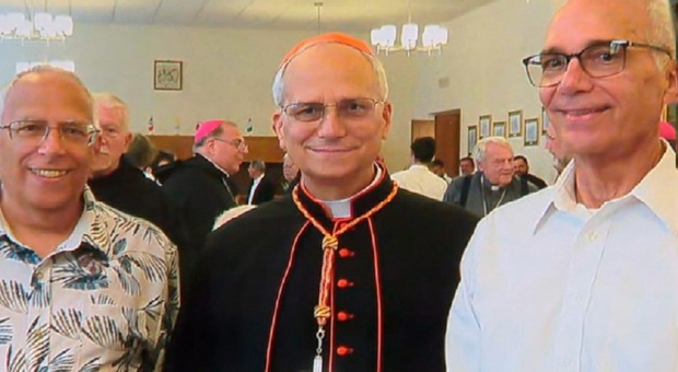 https://statics.cedscdn.it/photos/MED/2025/05/09/8825398_09094727_papa_fratello.jpg