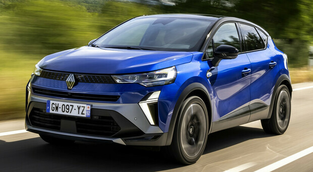 https://statics.cedscdn.it/photos/MED/2025/05/09/8825819_09161731_renault_captur_e_tech_3.jpg