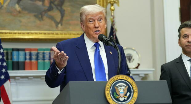 https://statics.cedscdn.it/photos/MED/2025/05/12/8831555_12191523_trump_contro_big_pharma_costo_farmaci_ridotto_oggi_12_5_2025.jpg
