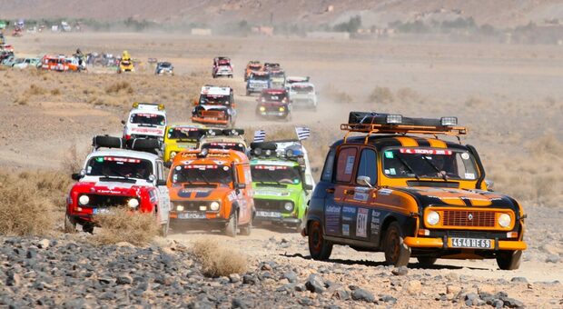 Le Renault R4 impegnate nel rally 4L Trophy